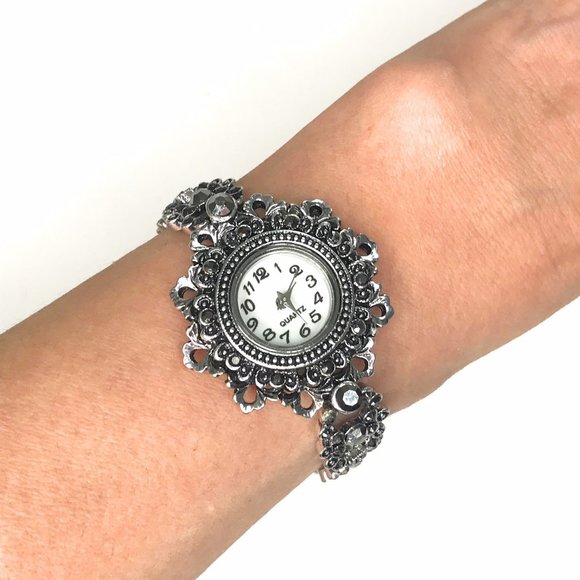 Accessories - Silver Vintage Watch - NWT